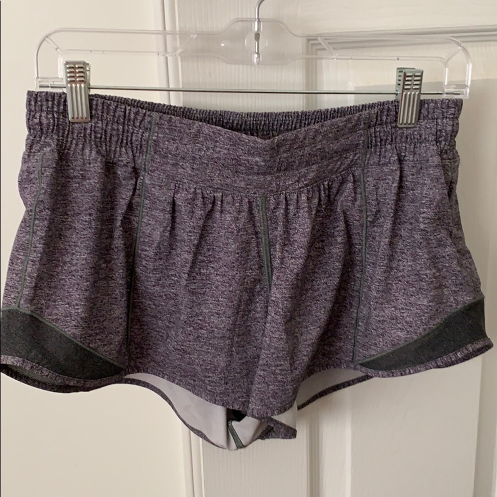 Lululemon hotty hot short 2.5”